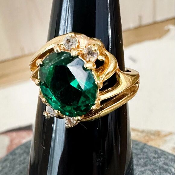 Vintage Lindenwold Green Cubic Zirconia 14K Gold Electroplate over Sterling 5.75 - Picture 5 of 9